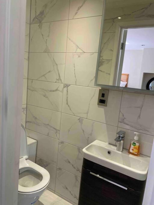 Apartamento Airy, 3 Bedrooms, Ensuite , Flat *